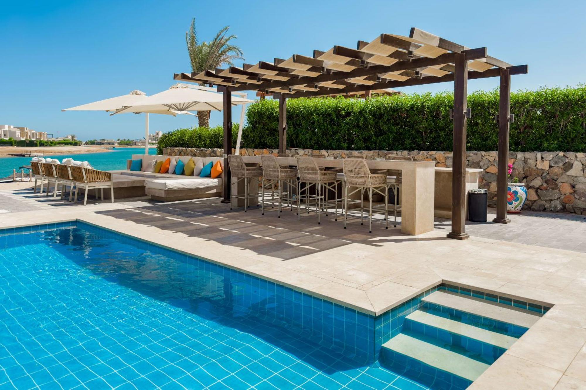 Villa Posh & Eclectic 4 Bdr Fanadir Bay