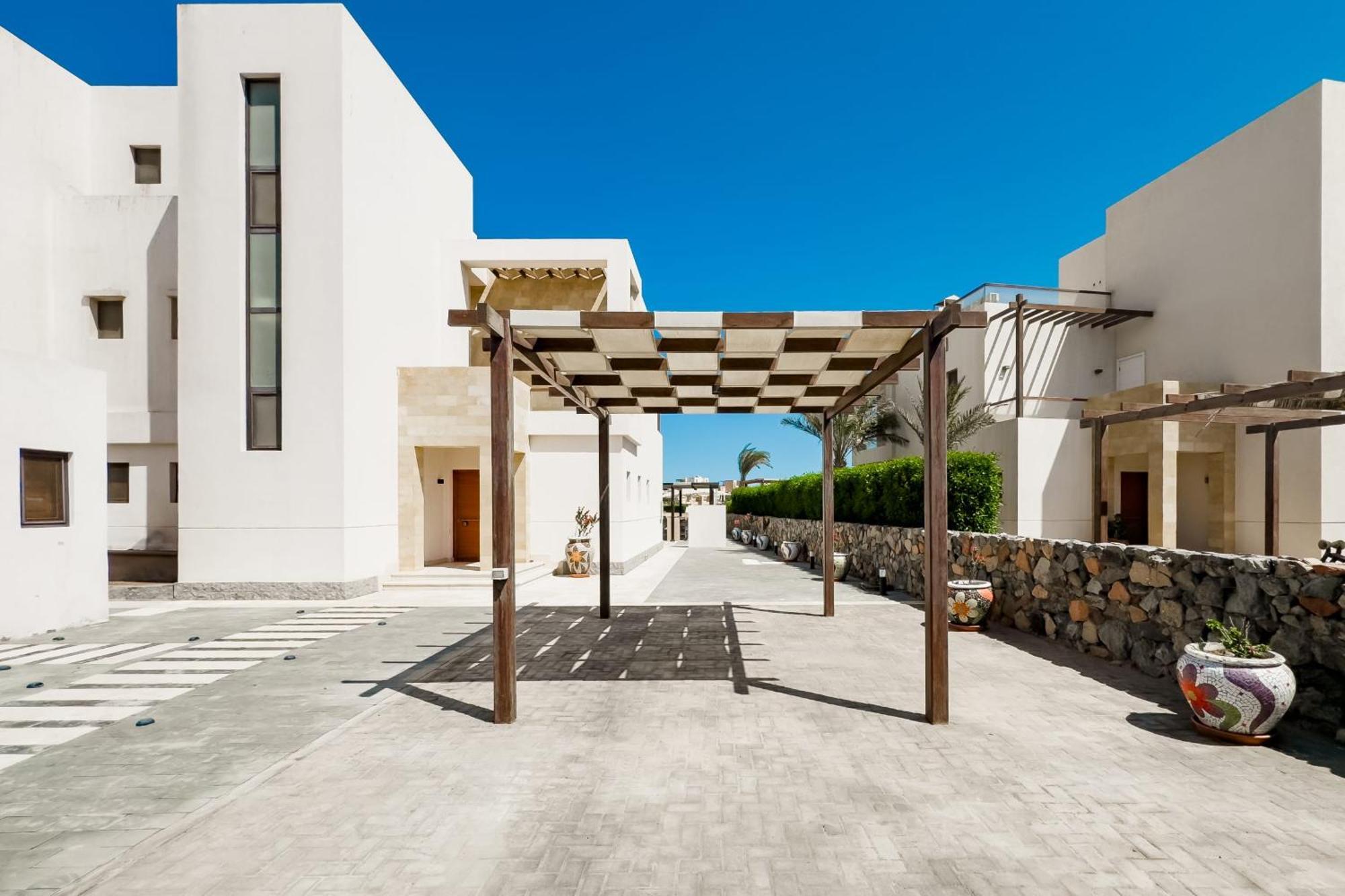 Villa Posh & Eclectic 4 Bdr Fanadir Bay