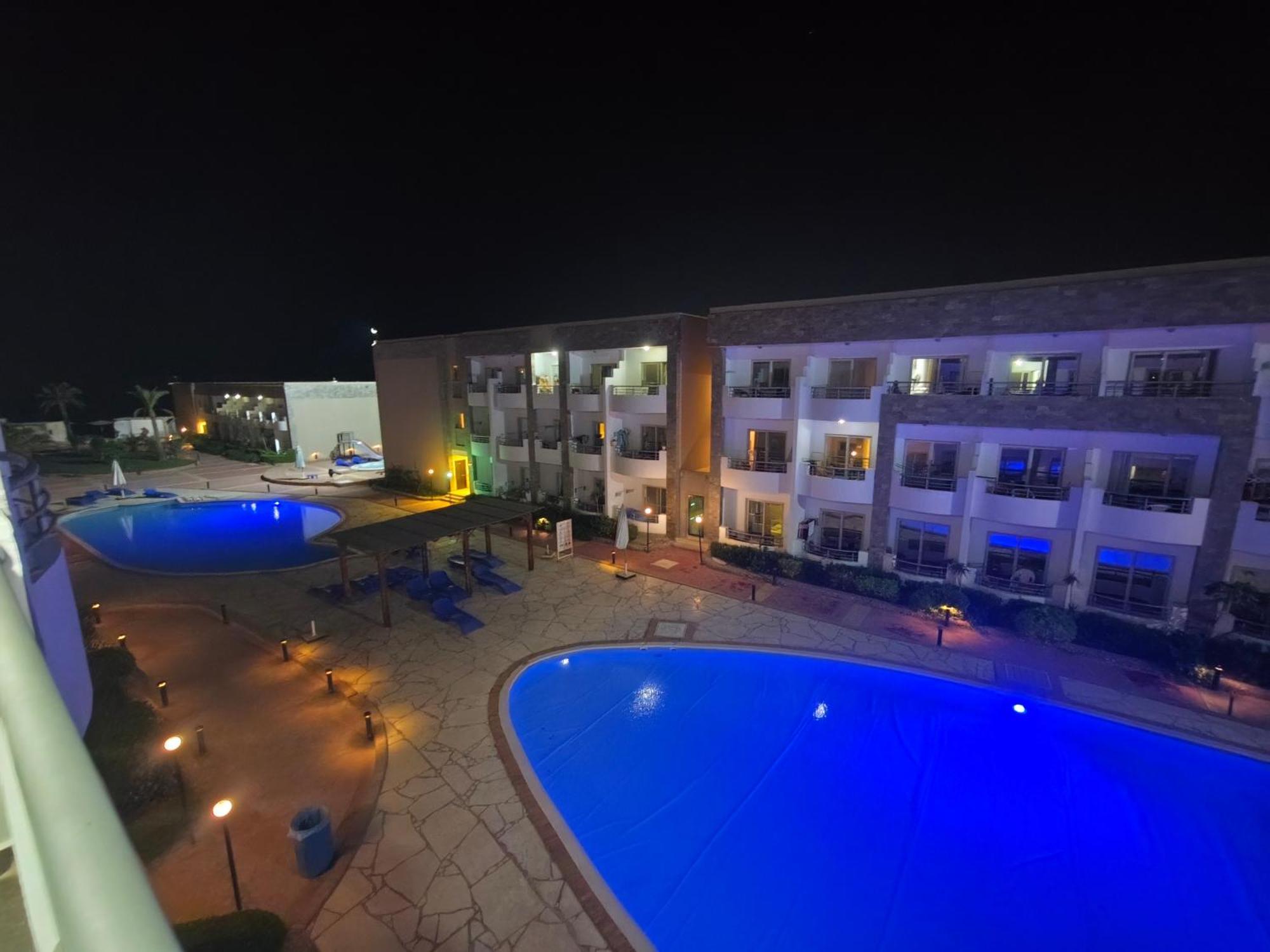 Apartment Cecelia Resort, With Free Private *