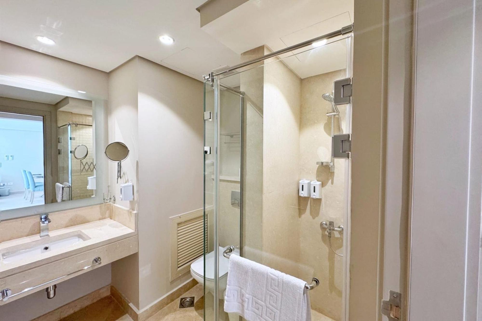 Apartment Outright 1bdr Mangroovy Free & Pool Access *