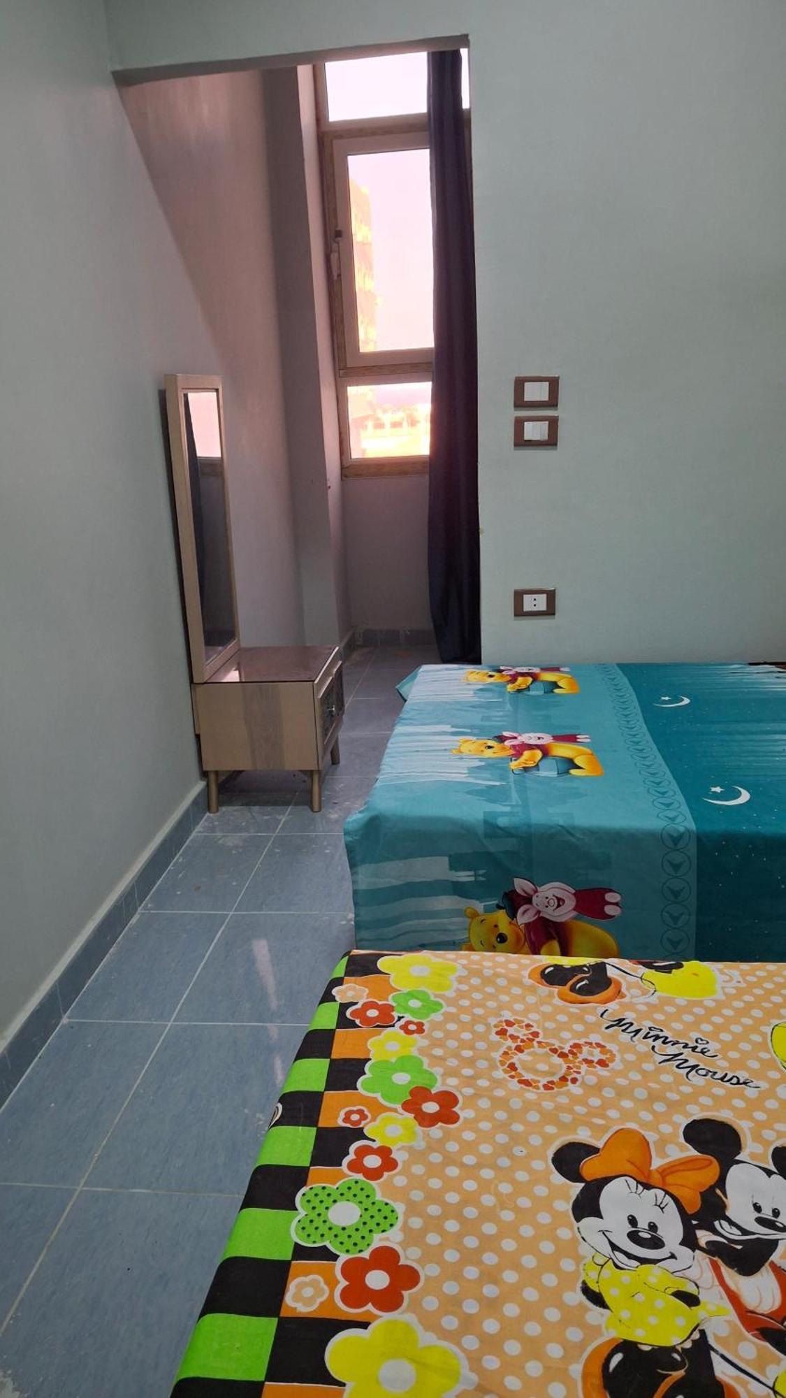 3 Bed *