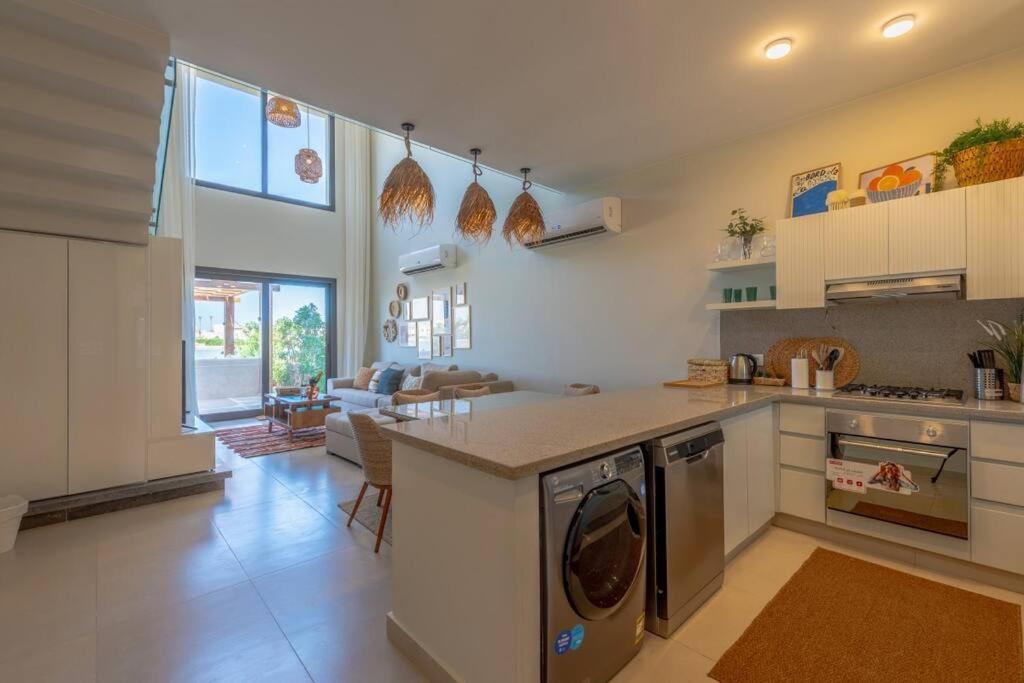 Charming 2-lvl 3br Lagoon In Shedwan El Gouna, Pool Access Apartment