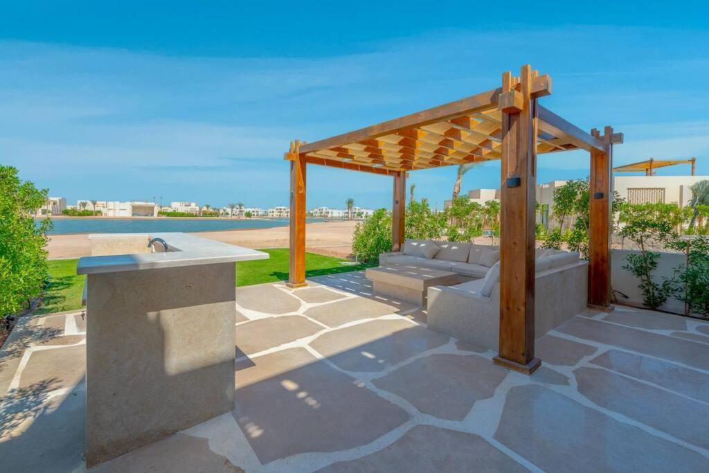 Charming 2-lvl 3br Lagoon In Shedwan El Gouna, Pool Access Apartment *