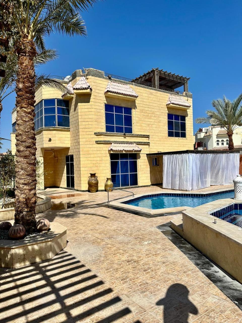 Villa Private In