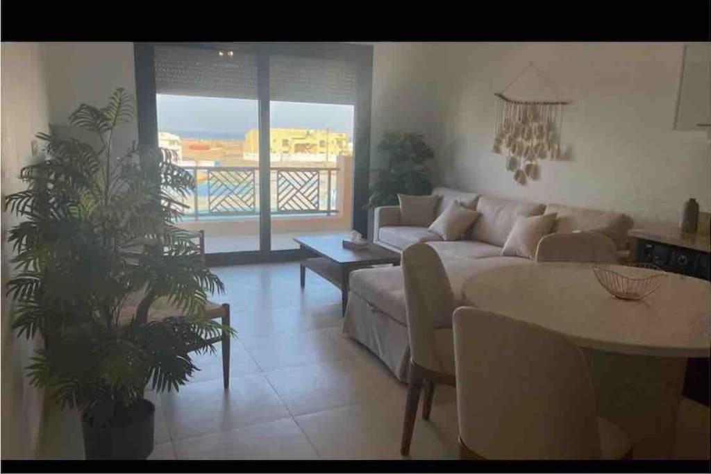 3 Bedrooms With Roof In Makadi Apartment *
