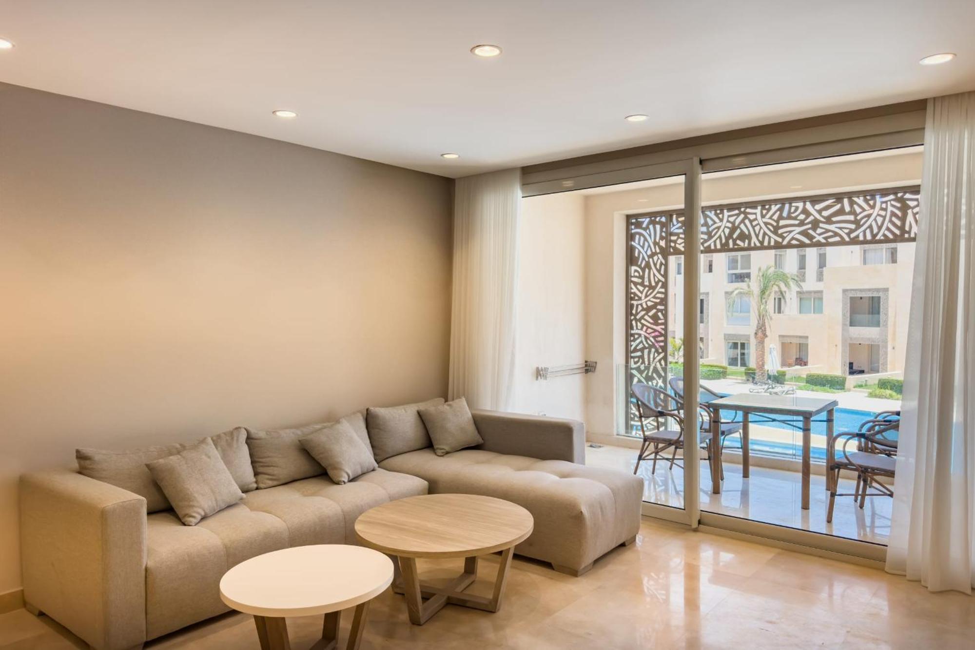 Soothing & Stilly 2bdr Mangroovy Pool & Access Apartment *