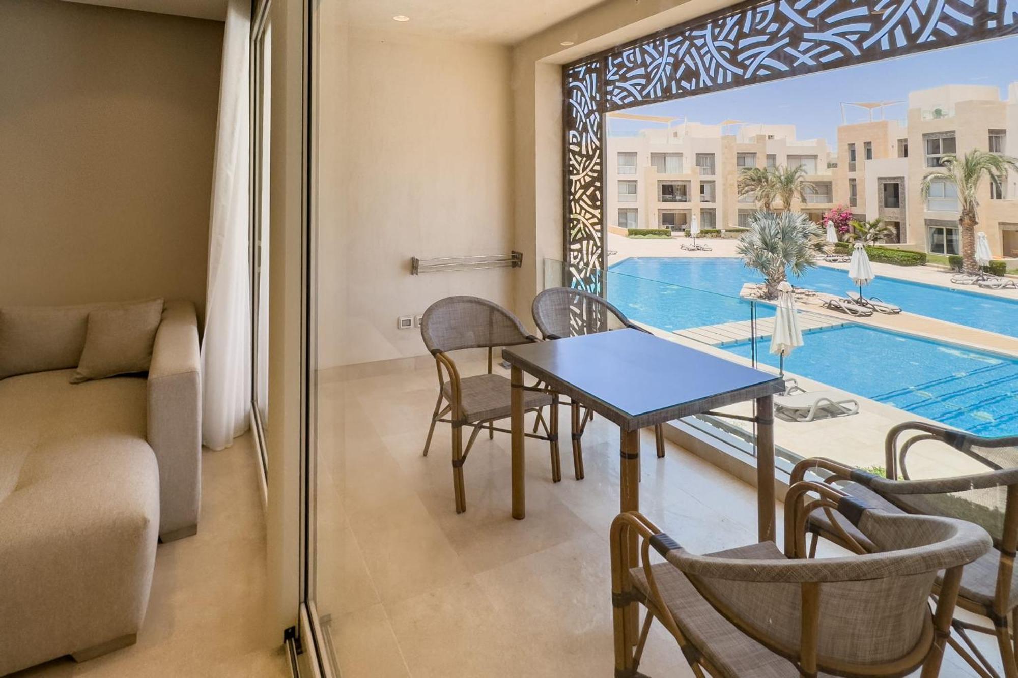 Soothing & Stilly 2bdr Mangroovy Pool & Access Apartment *