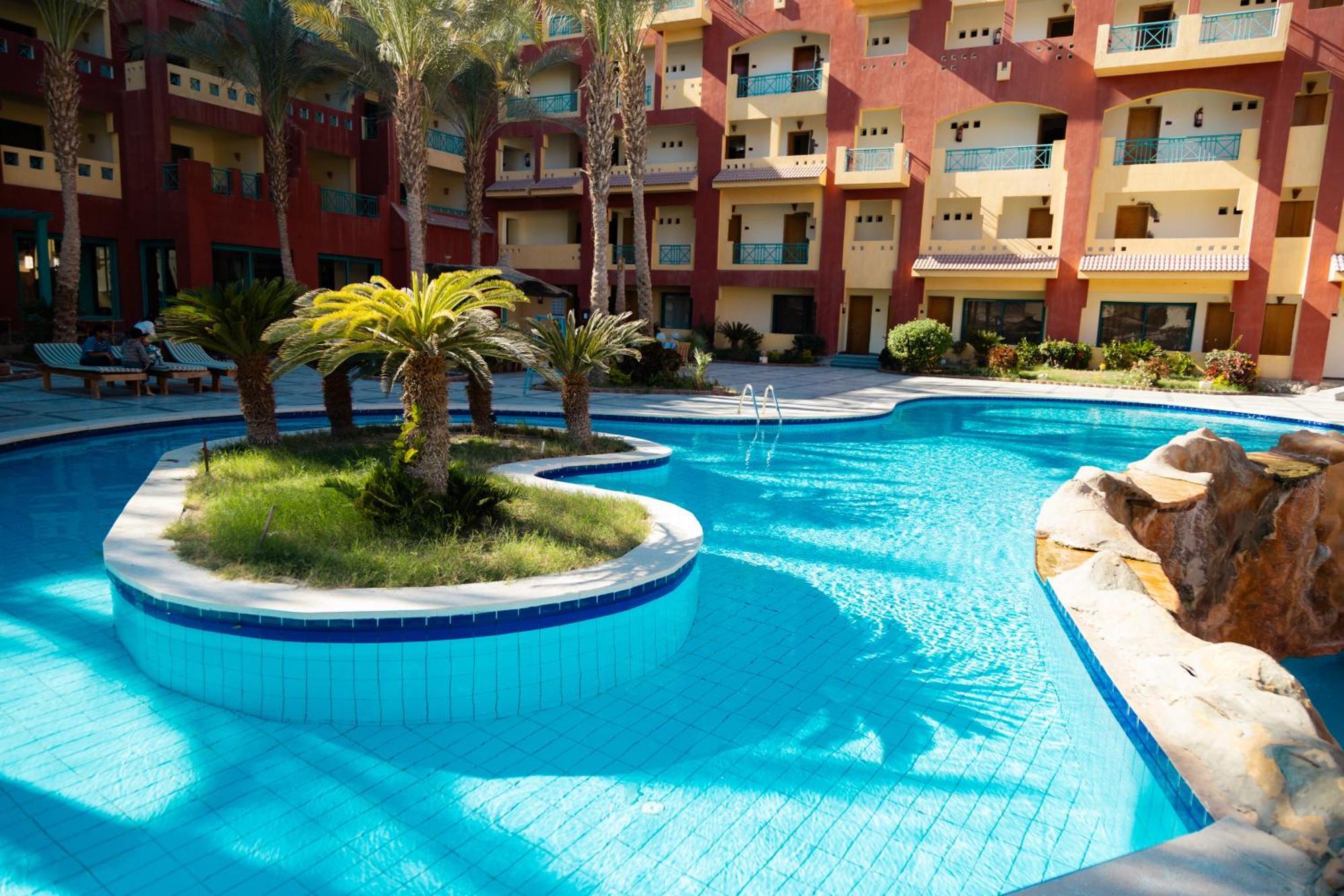 Resort Sun & Sea And Aqua Park - 3*