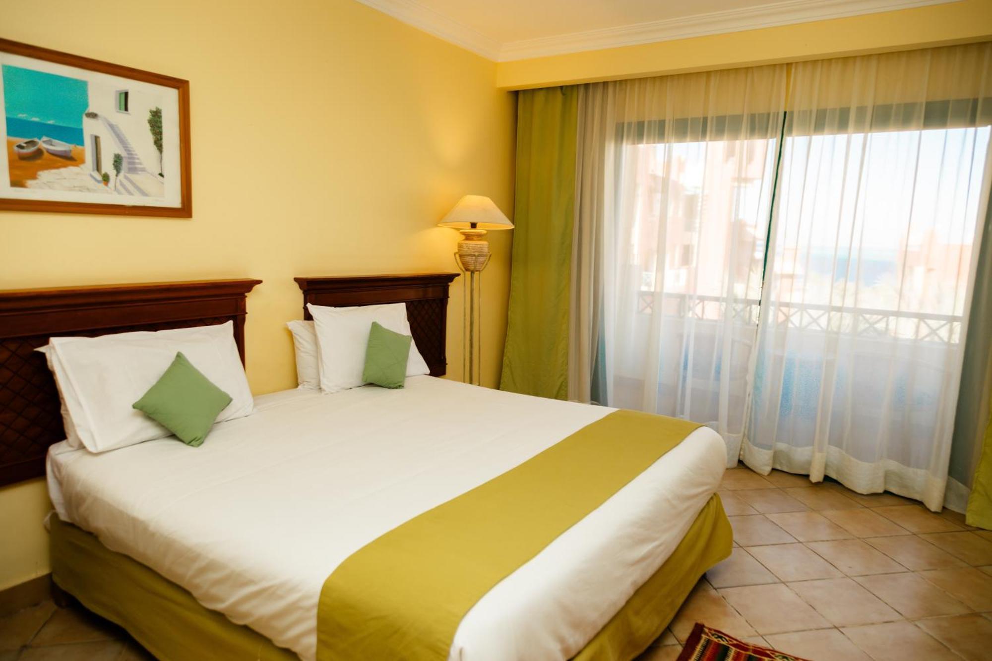 Sun & Sea And Aqua Park - Resort