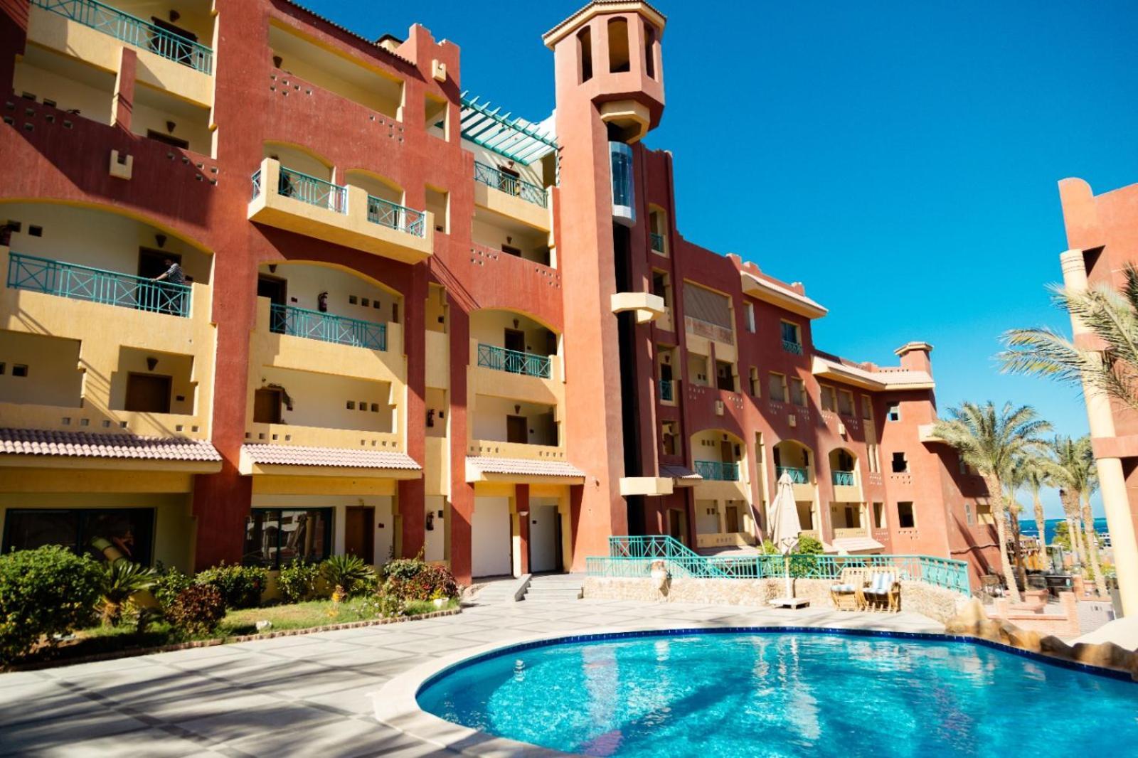 Sun & Sea And Aqua Park - Resort 3*