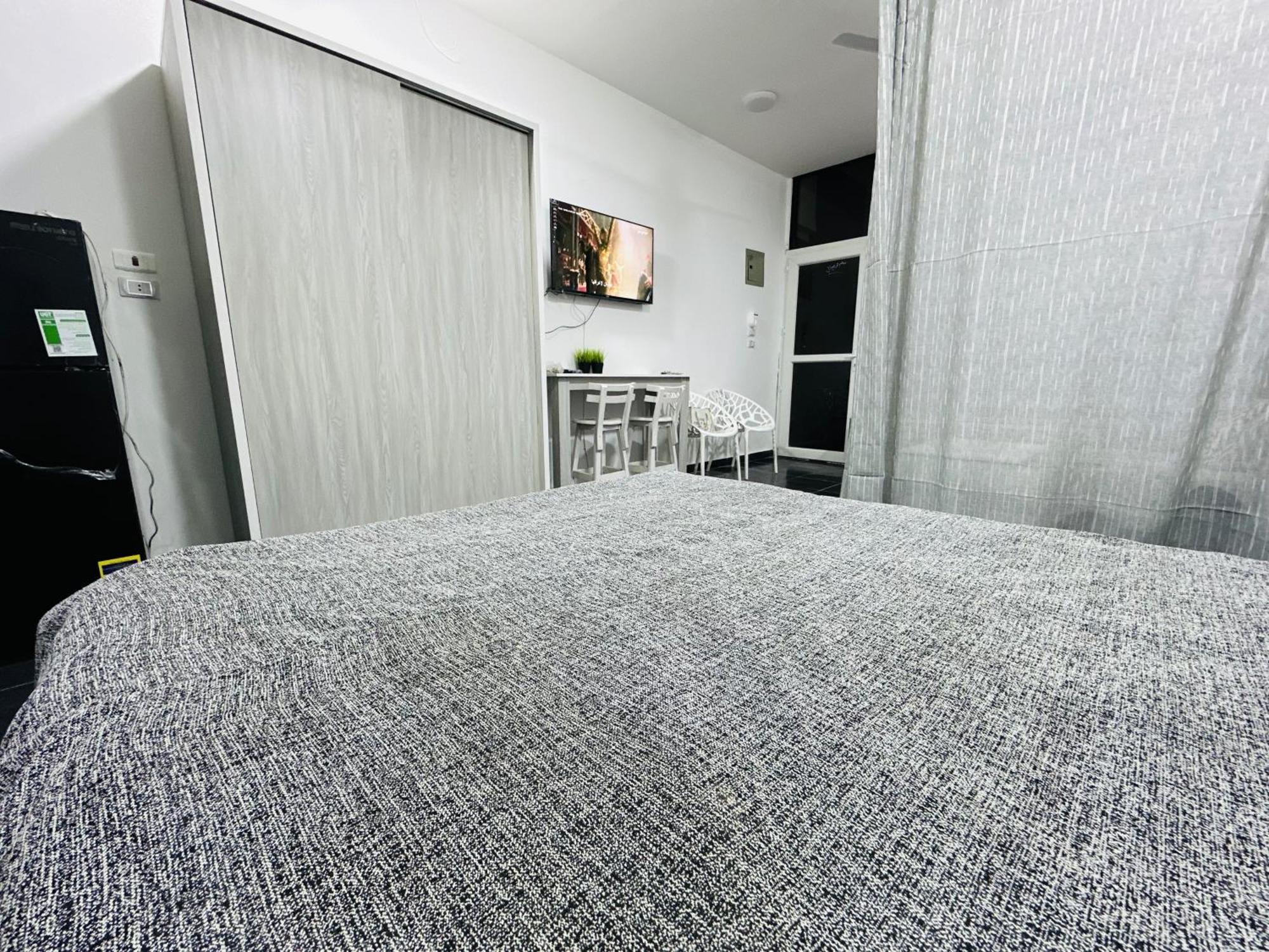 Apartment Falcon Loft Sheraton Road