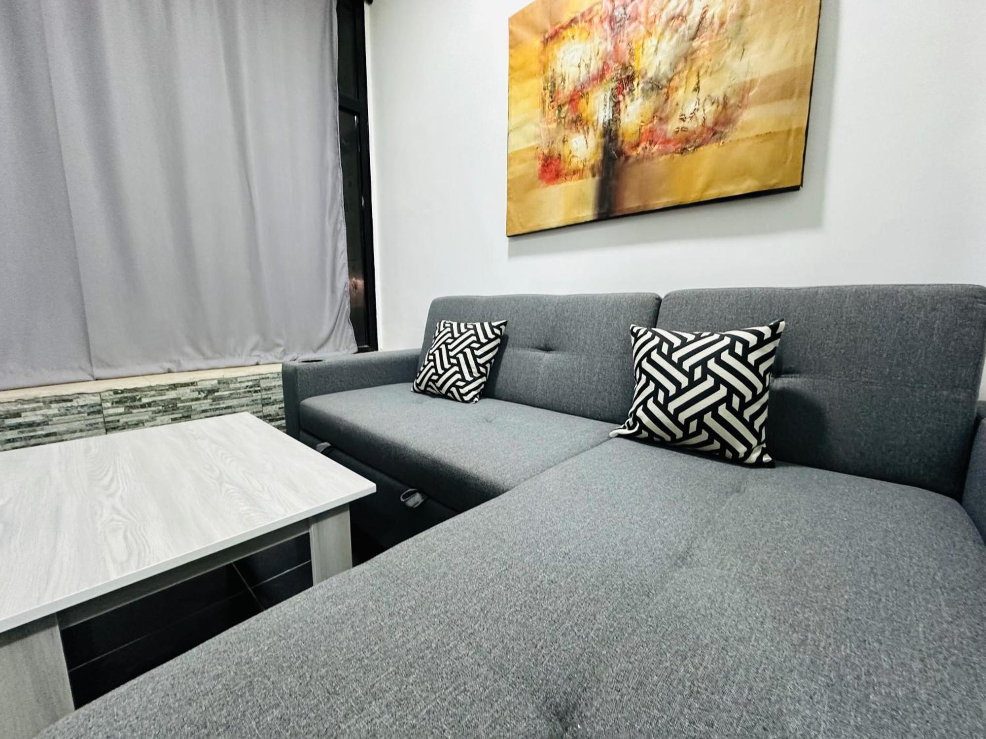 Falcon Loft Sheraton Road *