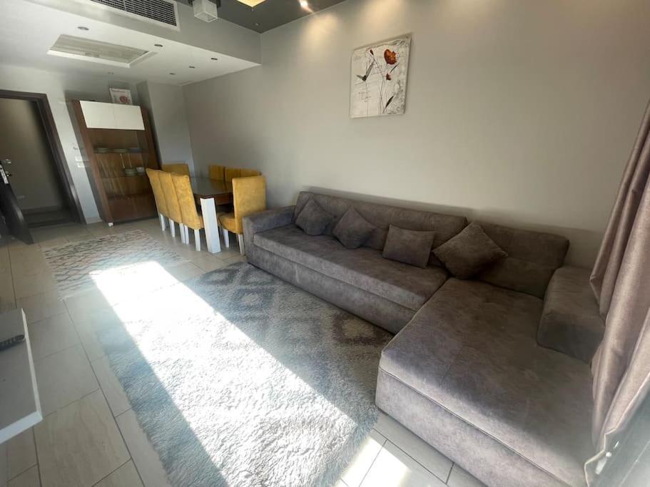 Galaxy Aldau Heights 2 Bedrooms *