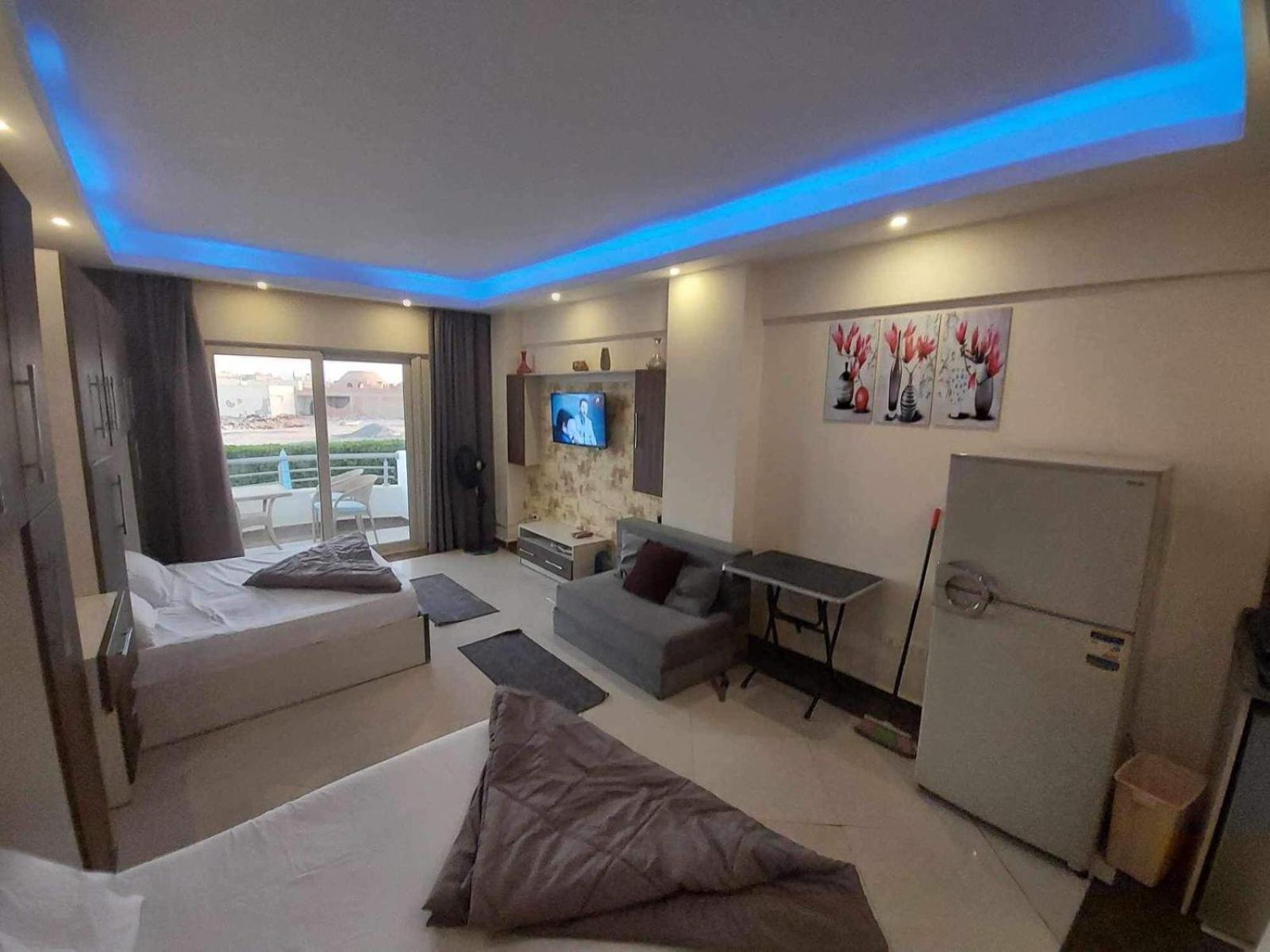 Cecilia Apartment *