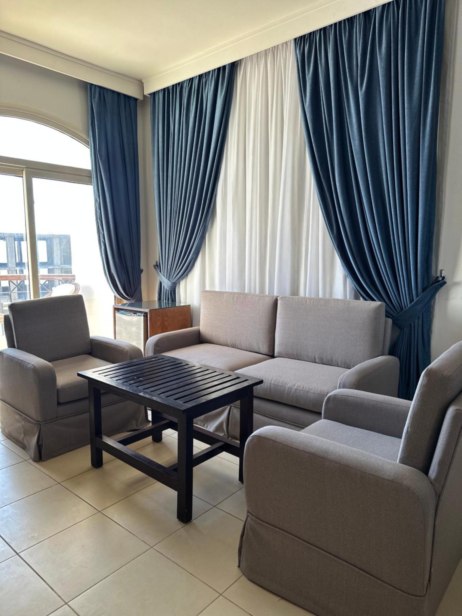Elaria Hotel 3*