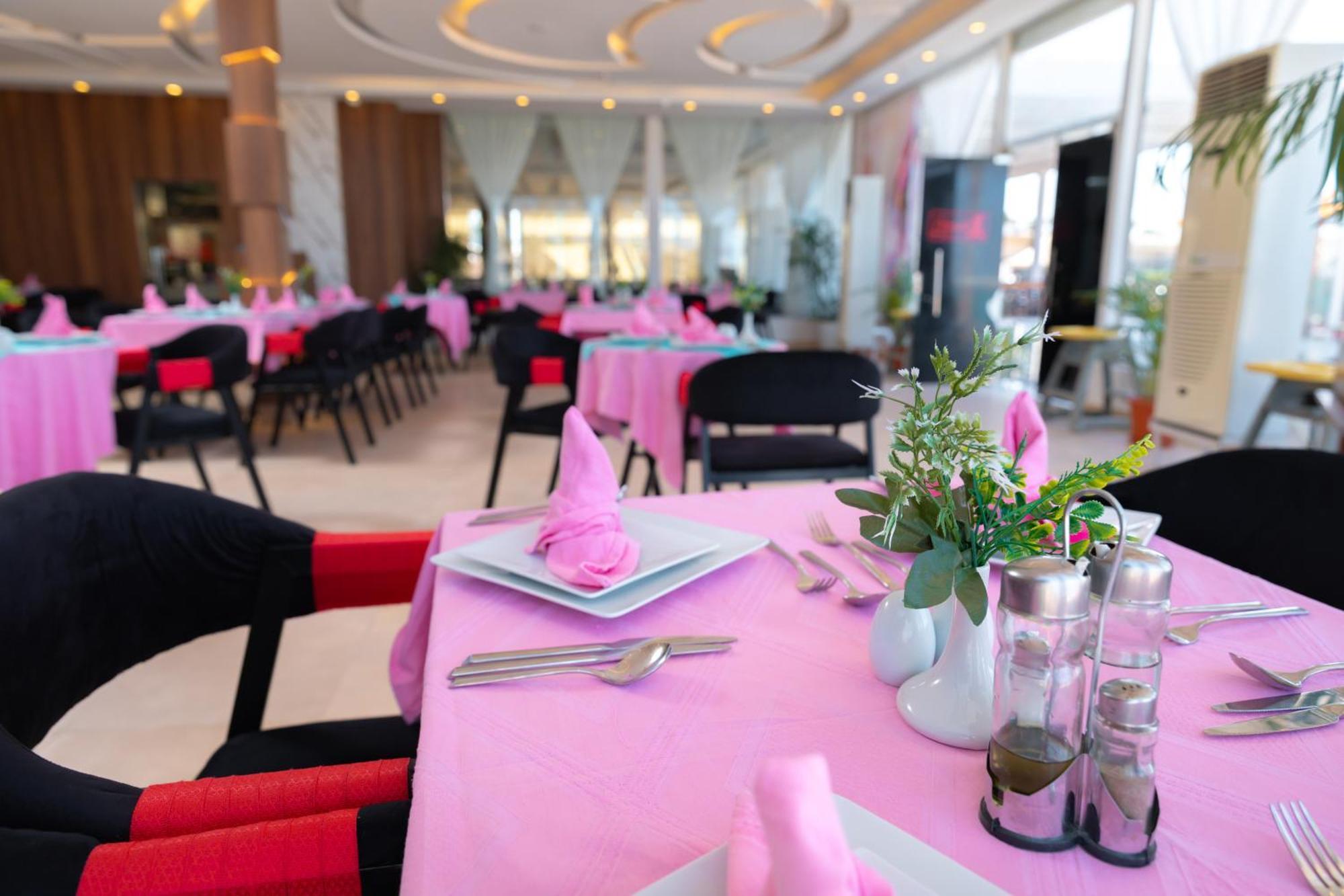 Minaland Hotel