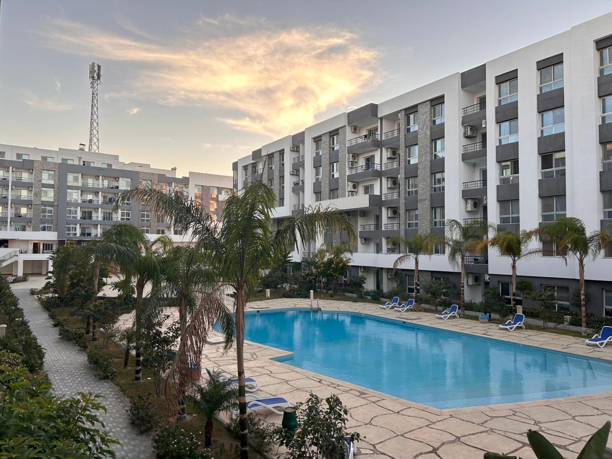 2-bedroom With Pool View In Fanadir Bay With Free And Pool Access * Hurghada