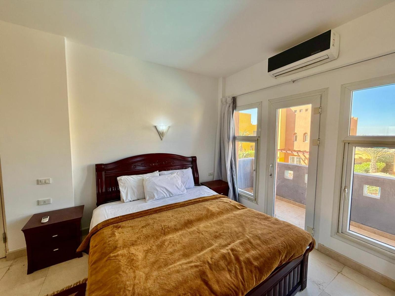 Luxury 4br Sea View Aldora Resort, *