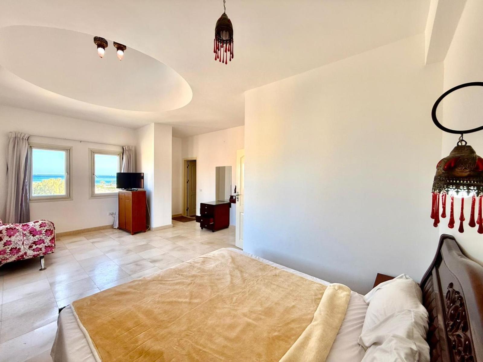 Luxury 4br Sea View Aldora Resort,