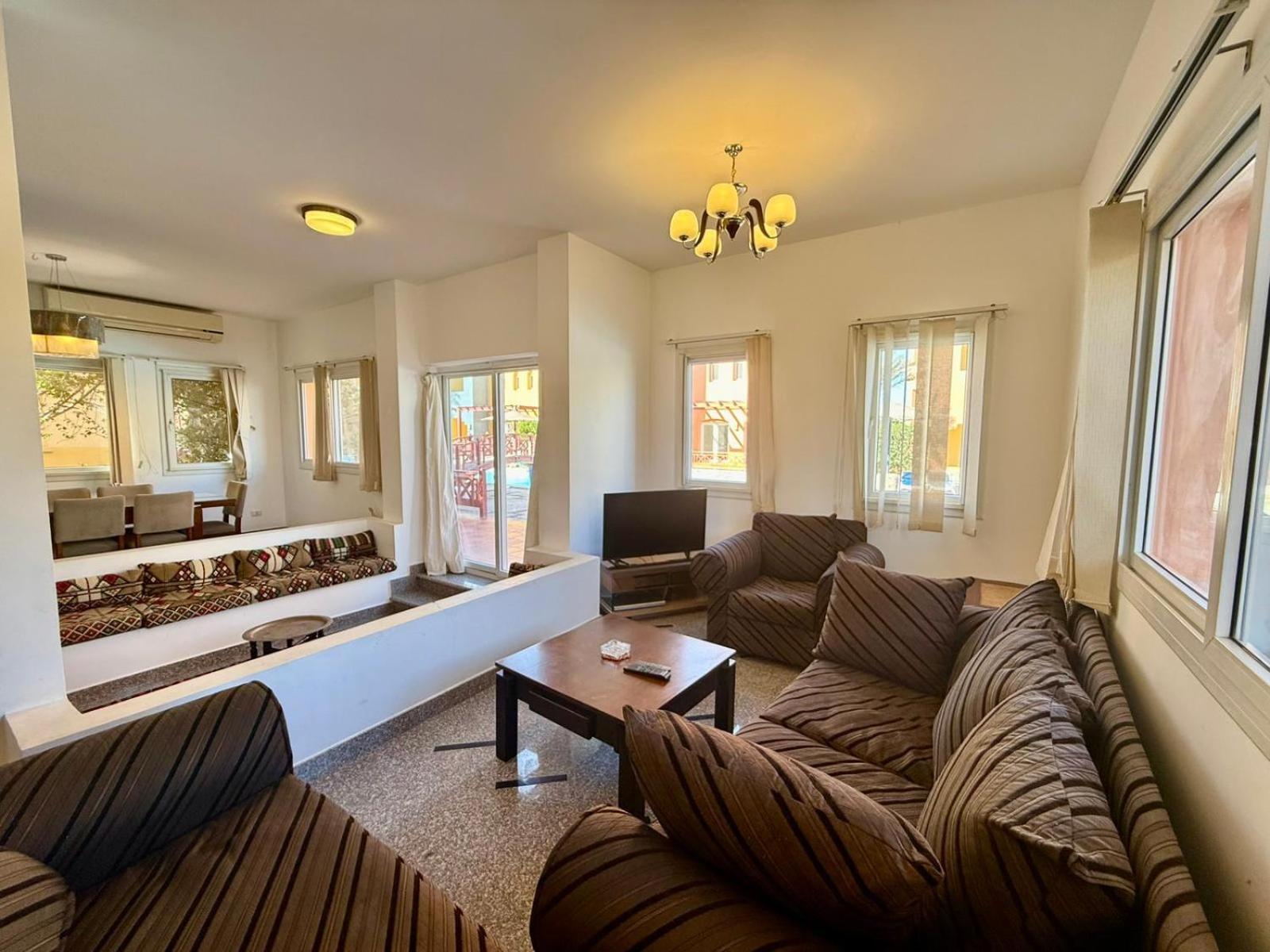 Villa Luxury 4br Sea View Aldora Resort,