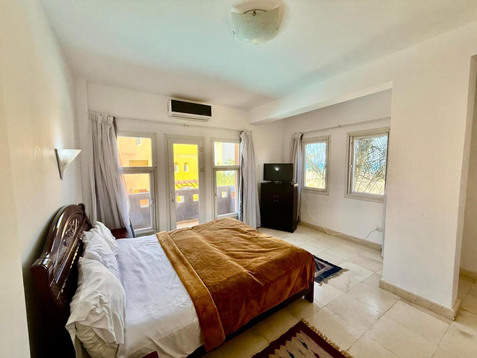 Luxury 4br Sea View Aldora Resort, Hurghada