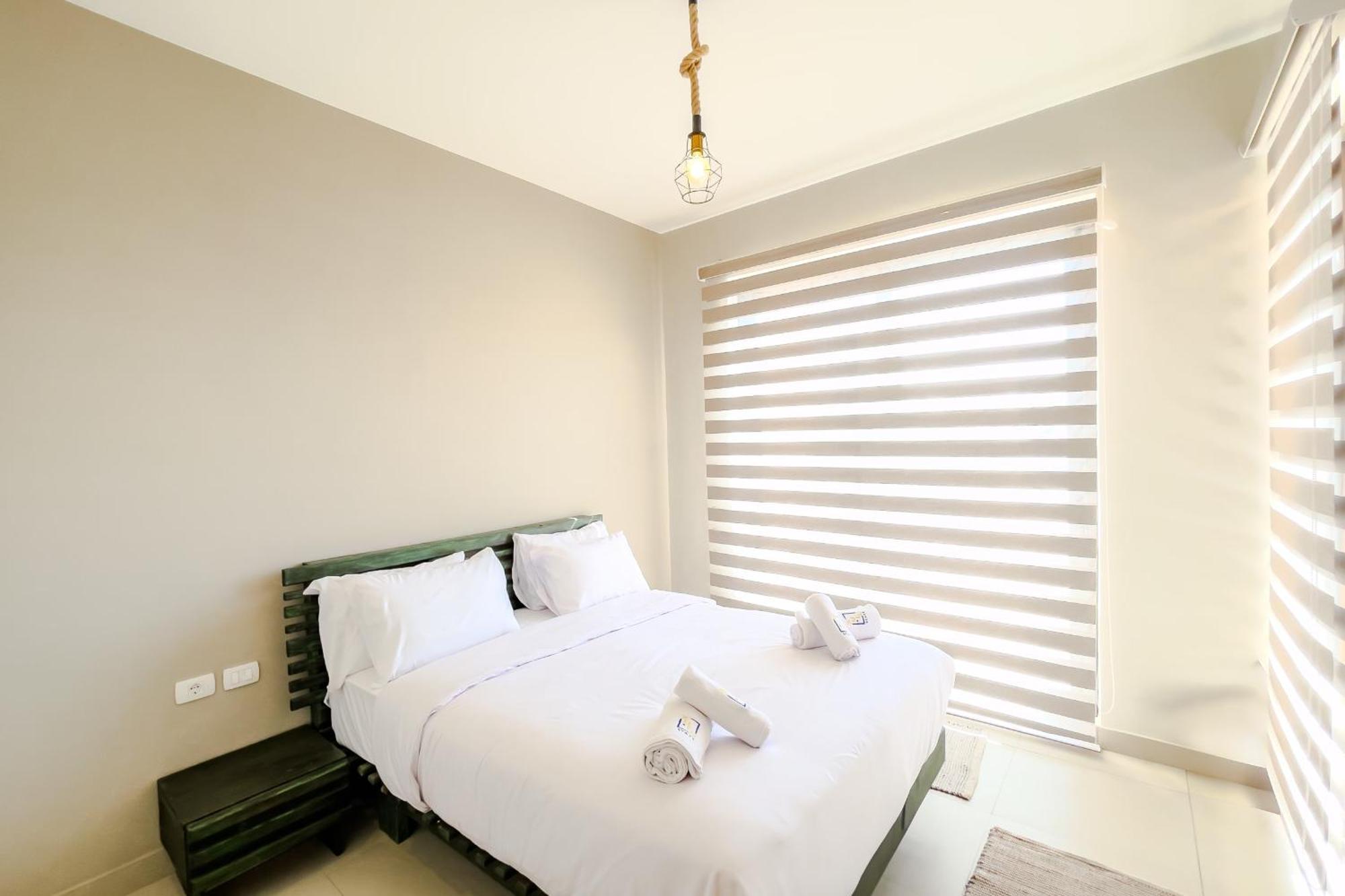 Villa Astounding 3bdr Tawila Pool Front