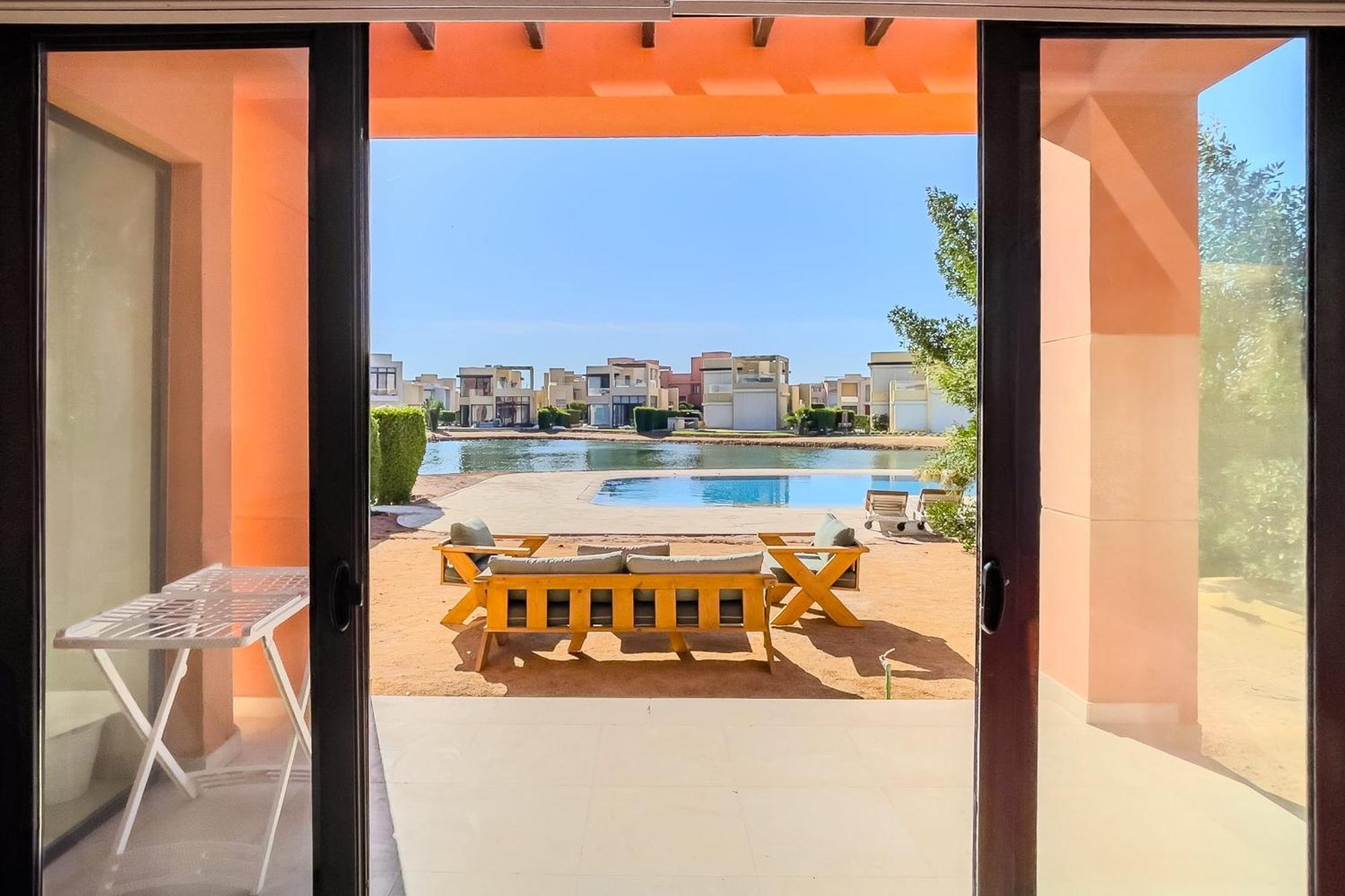 Astounding 3bdr Tawila Pool Front Villa Hurghada