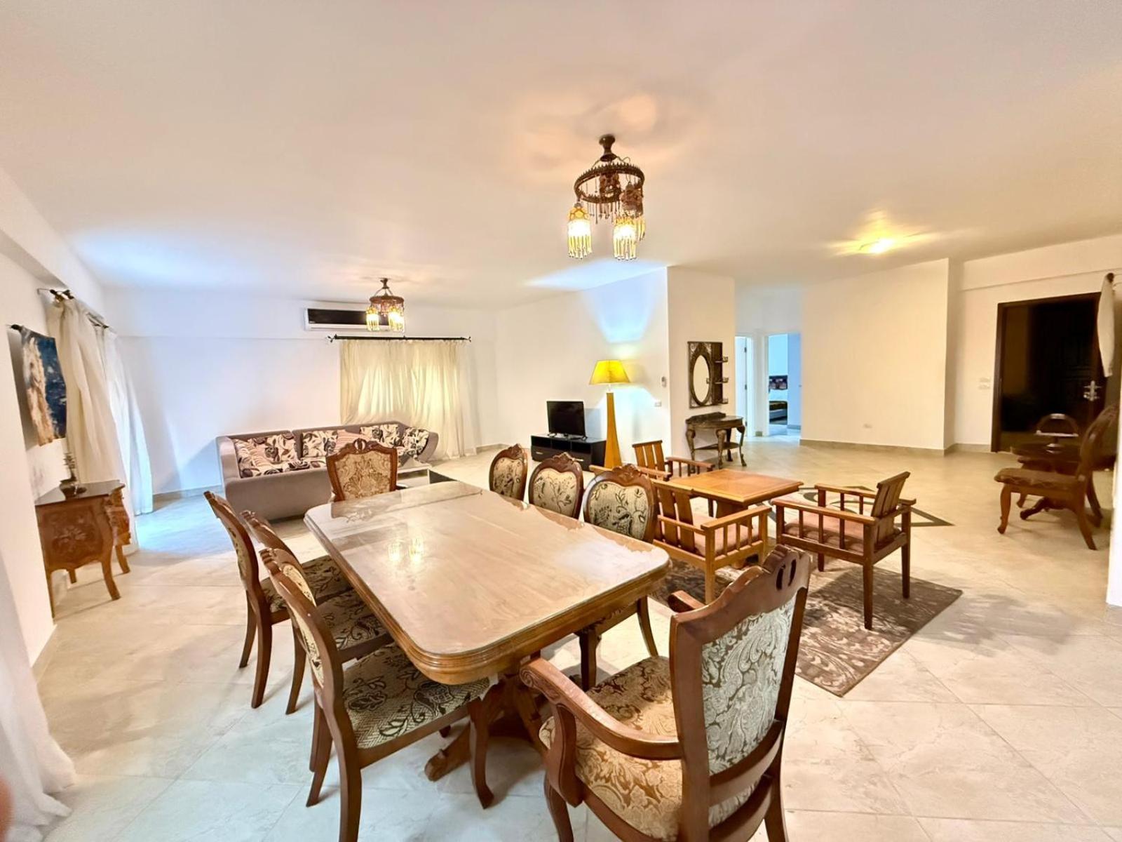 Spacious 3br - Al Dora Resort, Apartment *