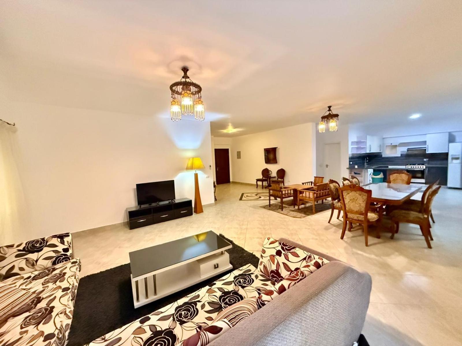 Spacious 3br - Al Dora Resort,