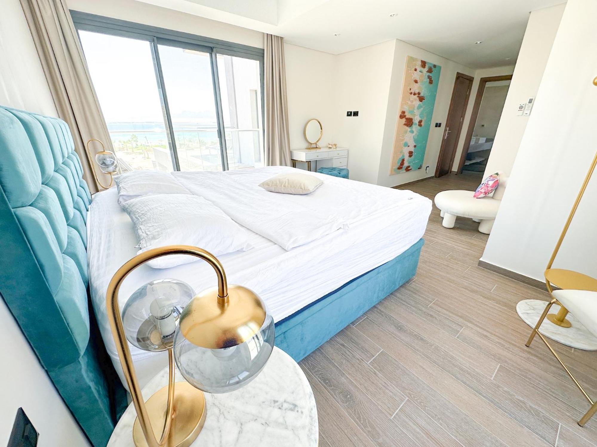 Supreme Beachfront 3br Soma Bay With Garden