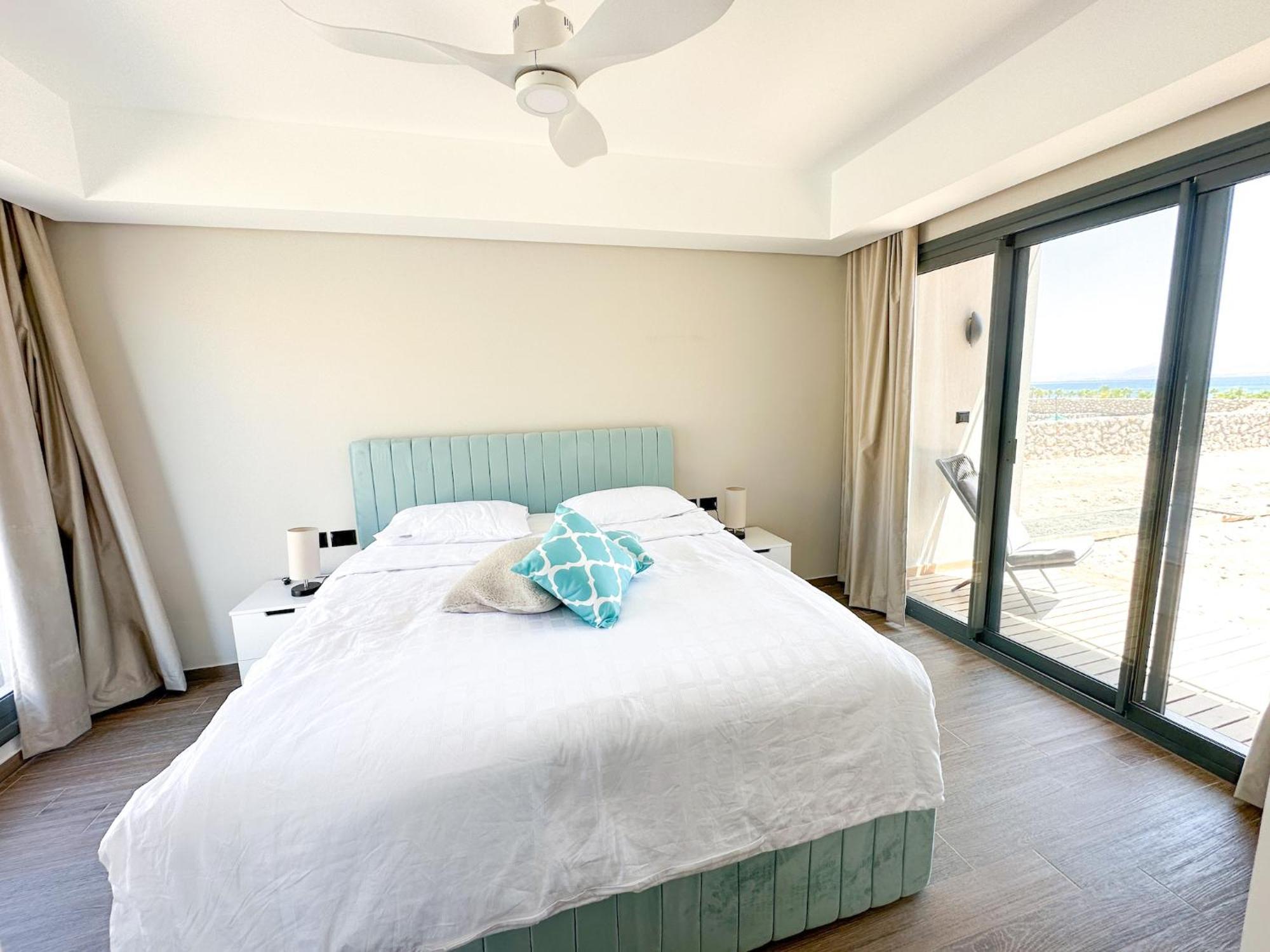 Supreme Beachfront 3br Soma Bay With Garden Hurghada