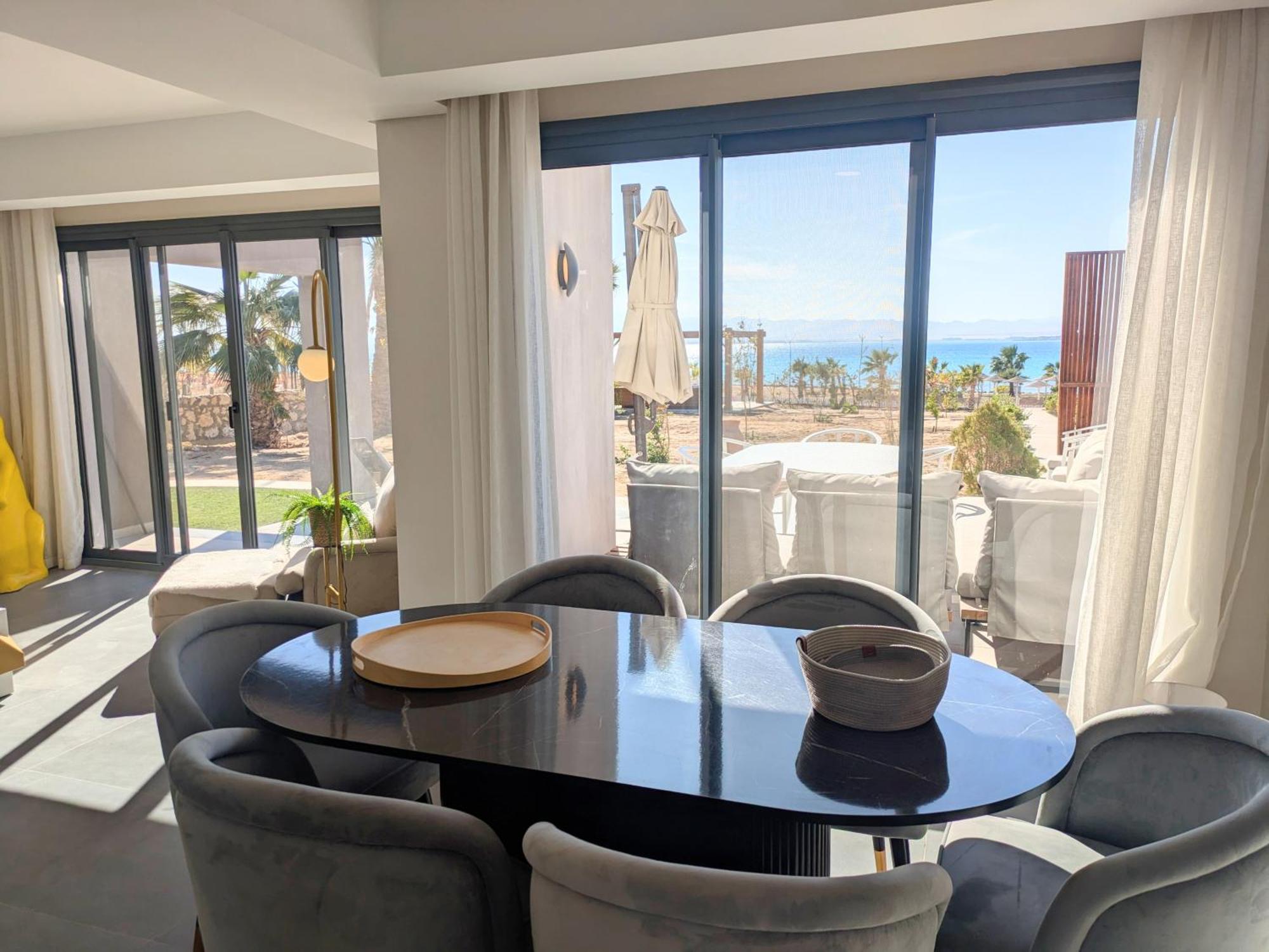 Supreme Beachfront 3br Soma Bay With Garden Hurghada
