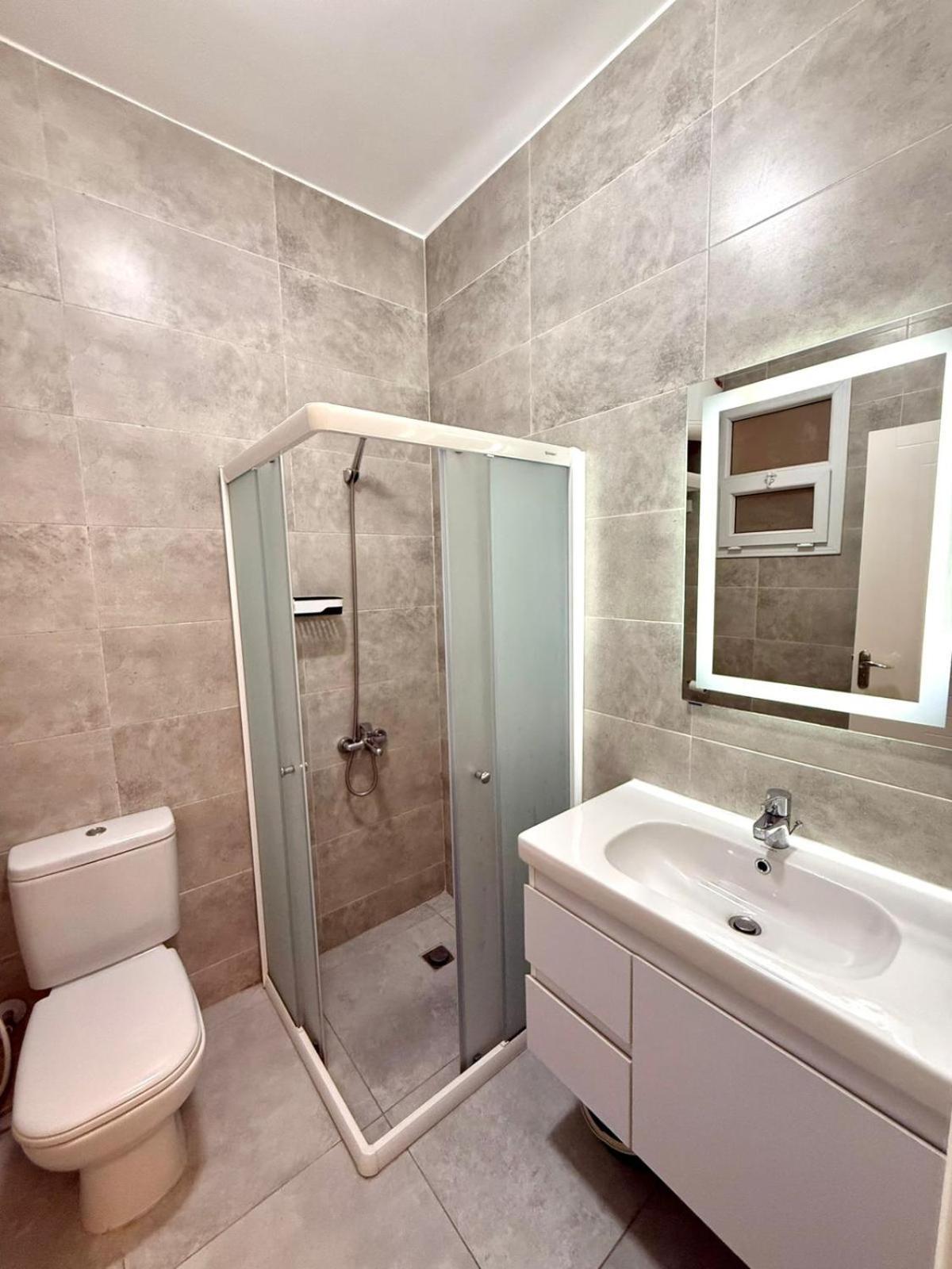 Modern 1br - Al Dora Resort, Apartment