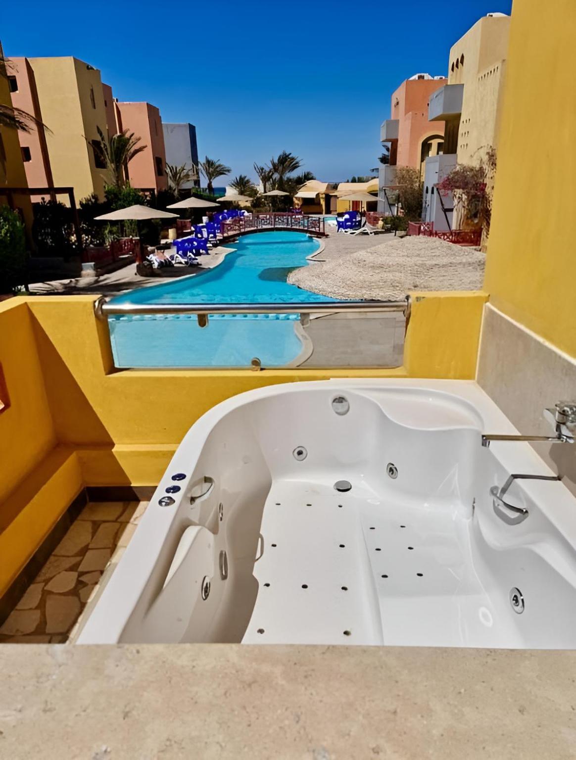 Apartment Modern 1br - Al Dora Resort, *