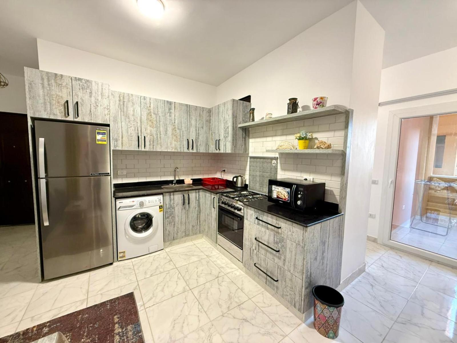 Apartment Modern 1br - Al Dora Resort,