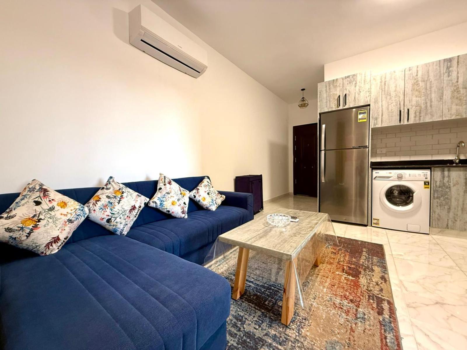 Apartment Modern 1br - Al Dora Resort, *