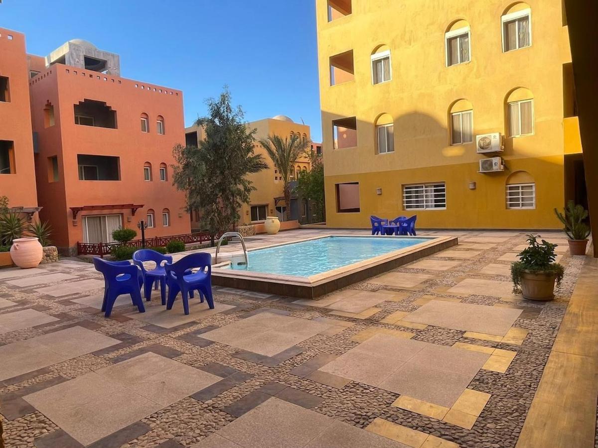 Apartment Amazing 2br - Al Dora Resort, *