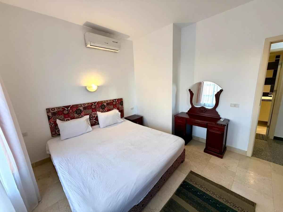 Amazing 2br - Al Dora Resort, Apartment