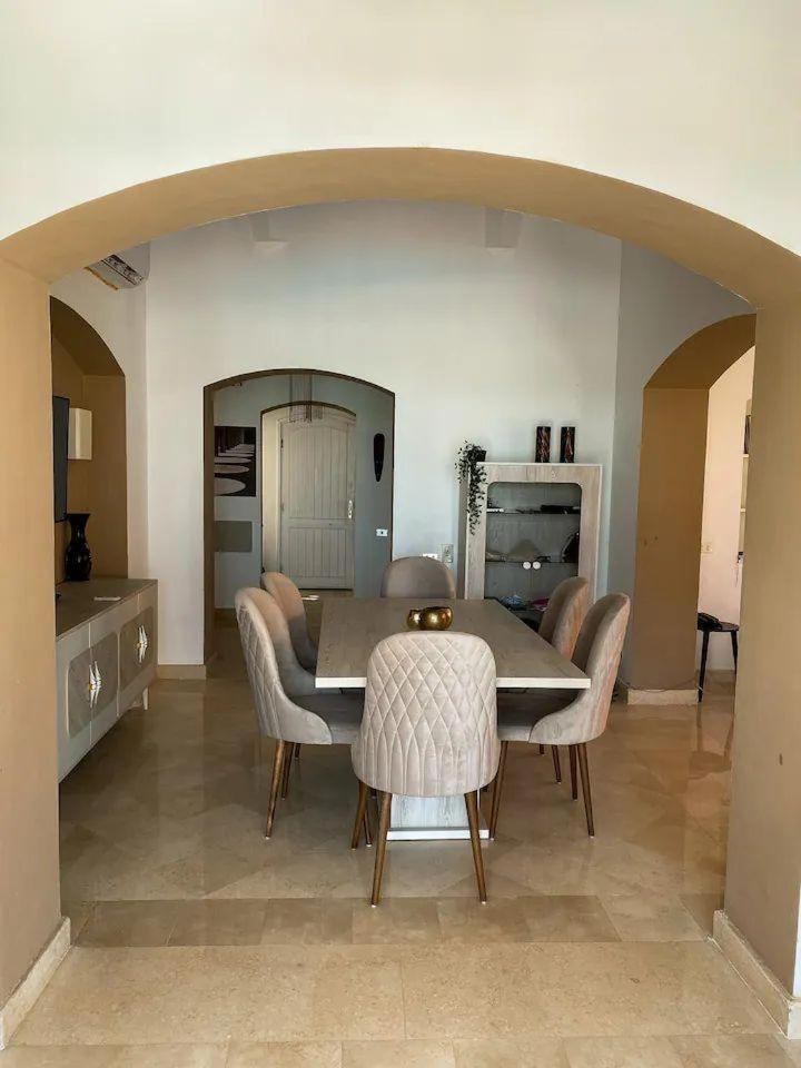 Luxury West Golf Villa Hurghada