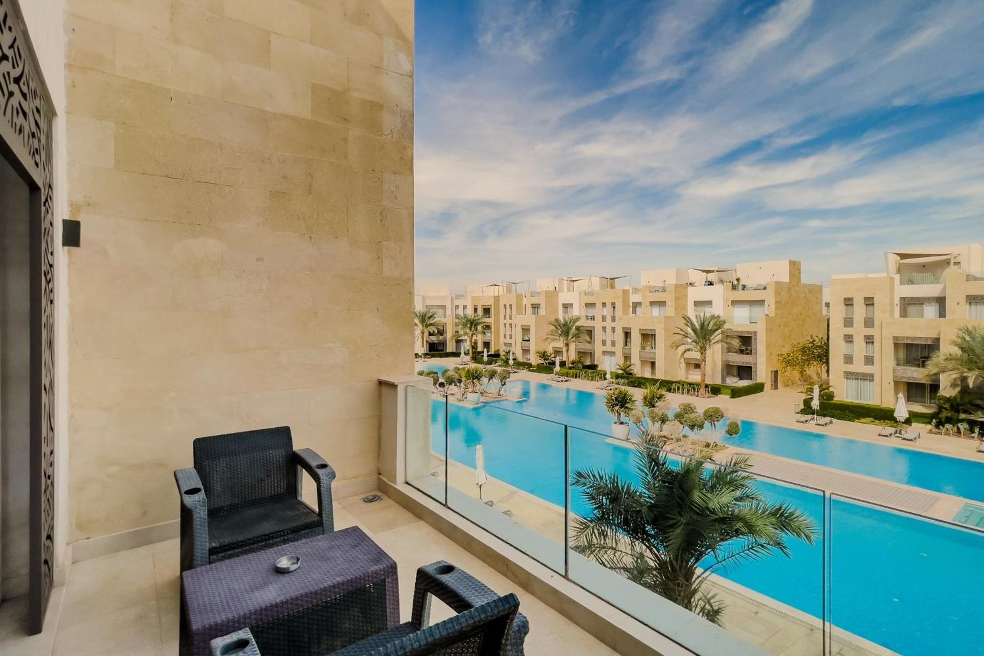 Radiant & Refined 2bdr Mangroovyfree & Pool * Hurghada