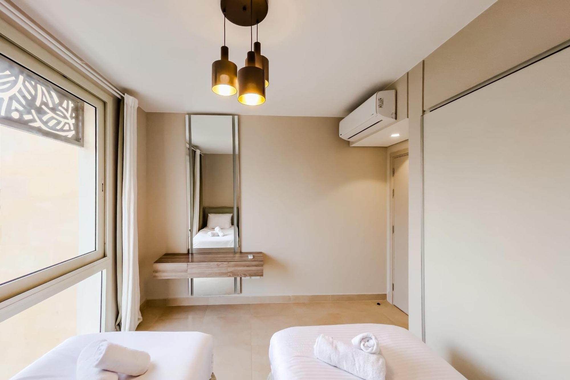 Radiant & Refined 2bdr Mangroovyfree & Pool *