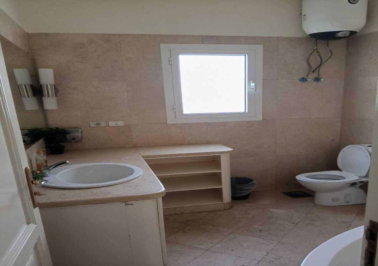 Stylish 4 Bedroom With A Private Pool V15 At White Hurghada