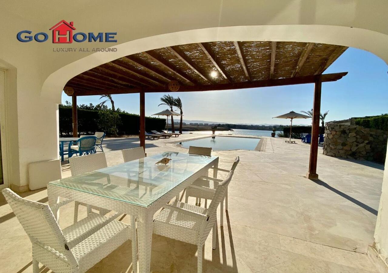 Stylish 4 Bedroom With A Private Pool V15 At White