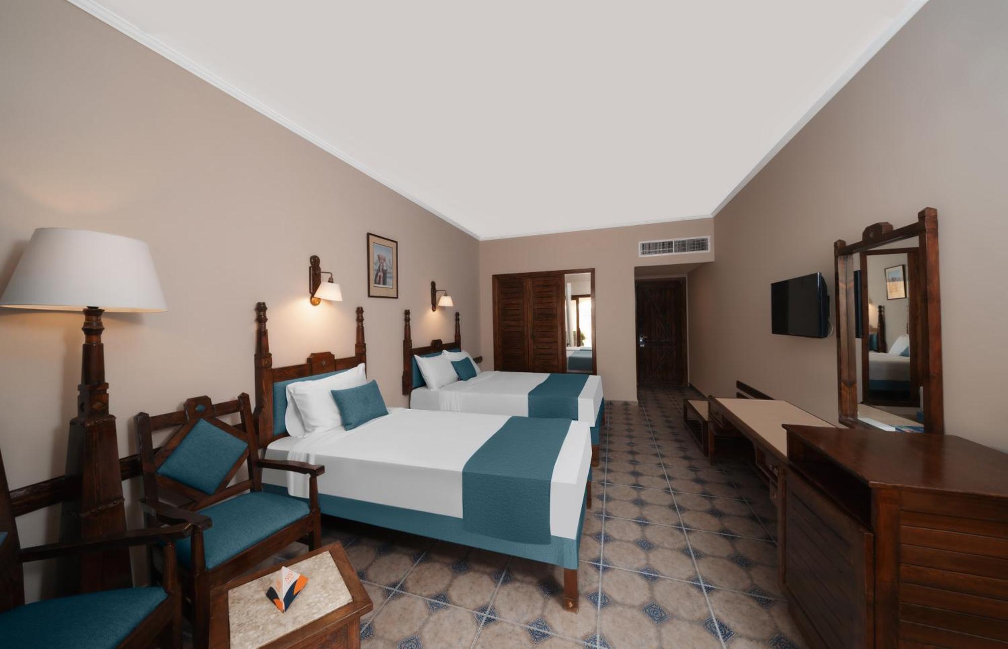 Sunny Days El Palacio & Resort 4*