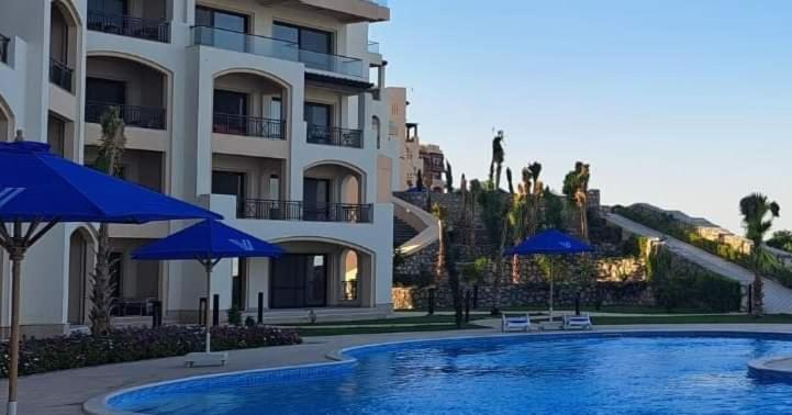 One Bedroom In Island View Apartment *