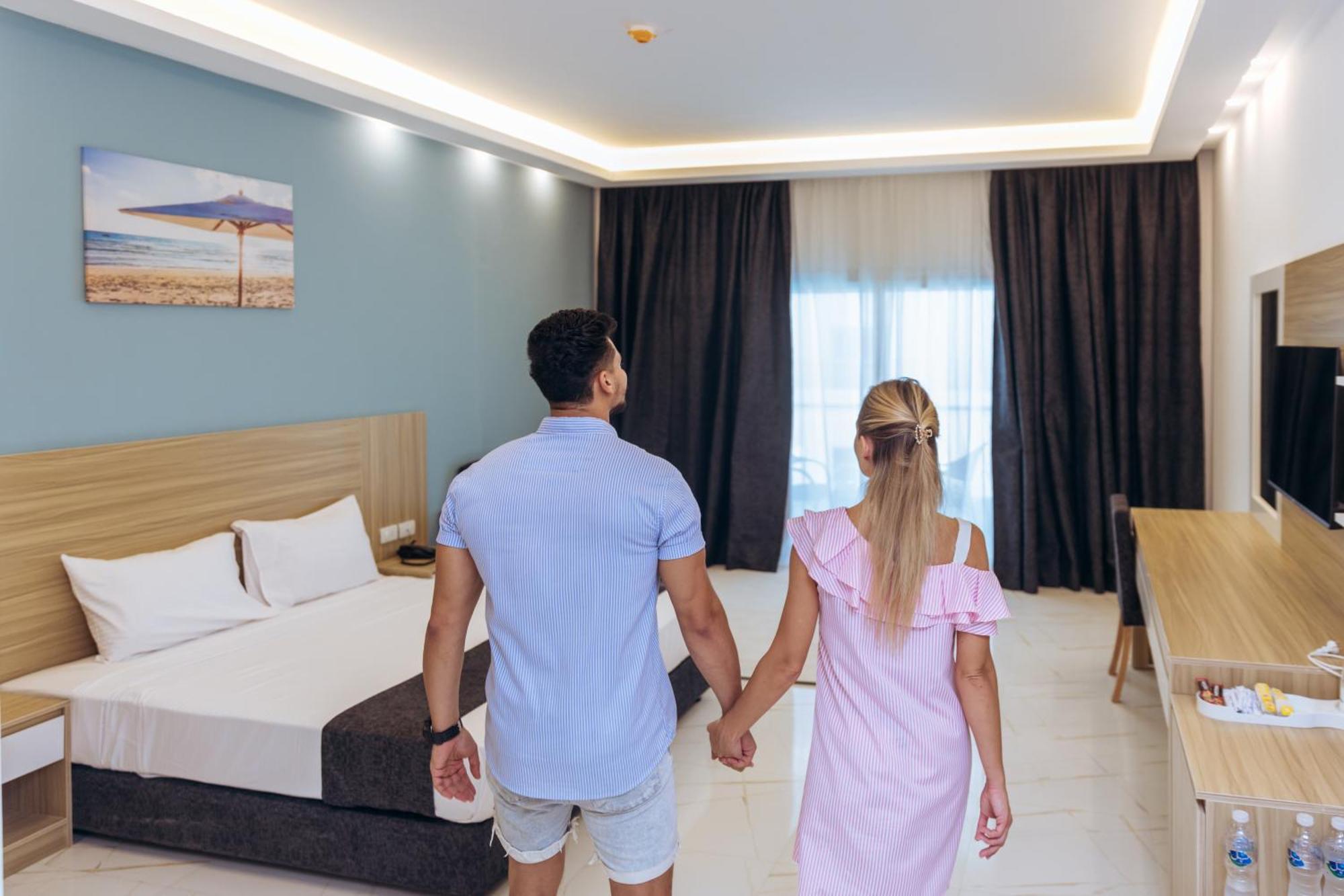 Sky Star Hotel Free Shuttle To Hurghada City Center Hotel 3*