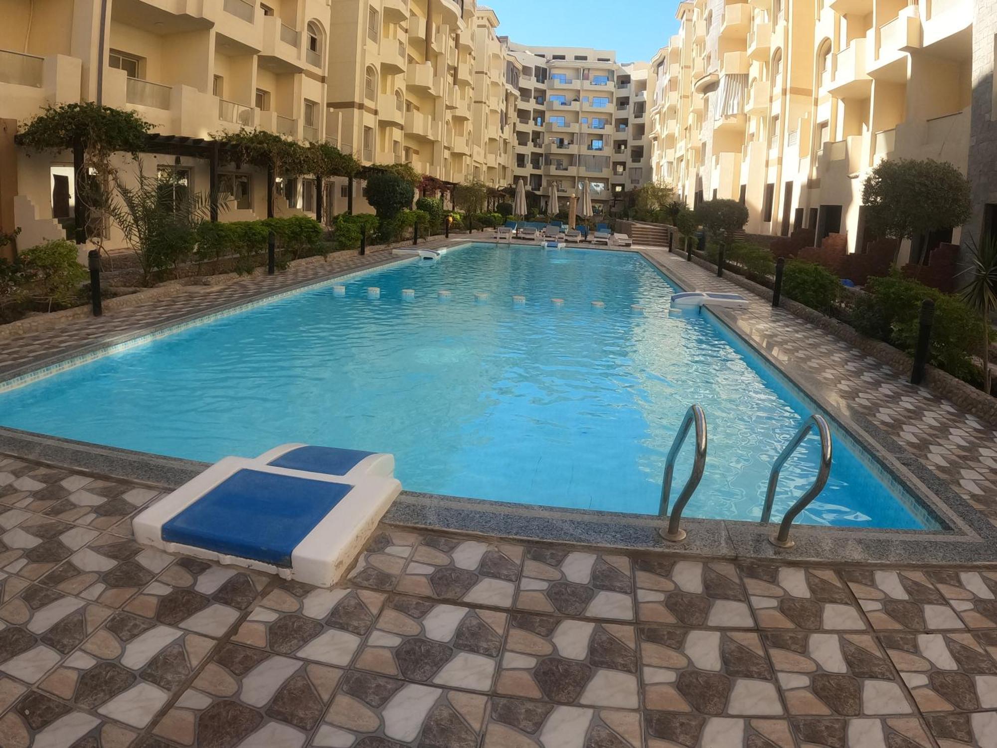 Dive Pool Aparthotel Hurghada