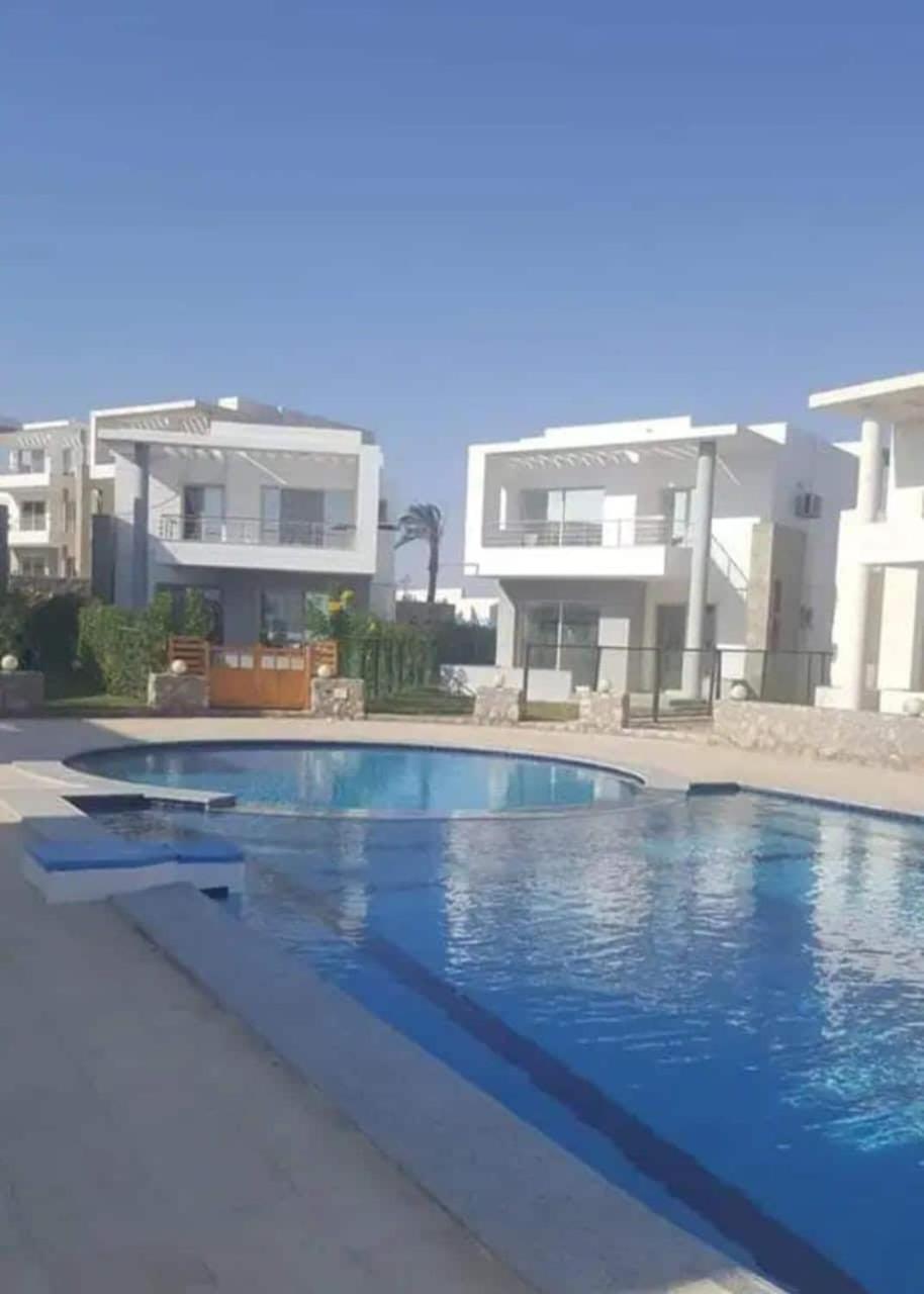 Villa Sky Star 130 *
