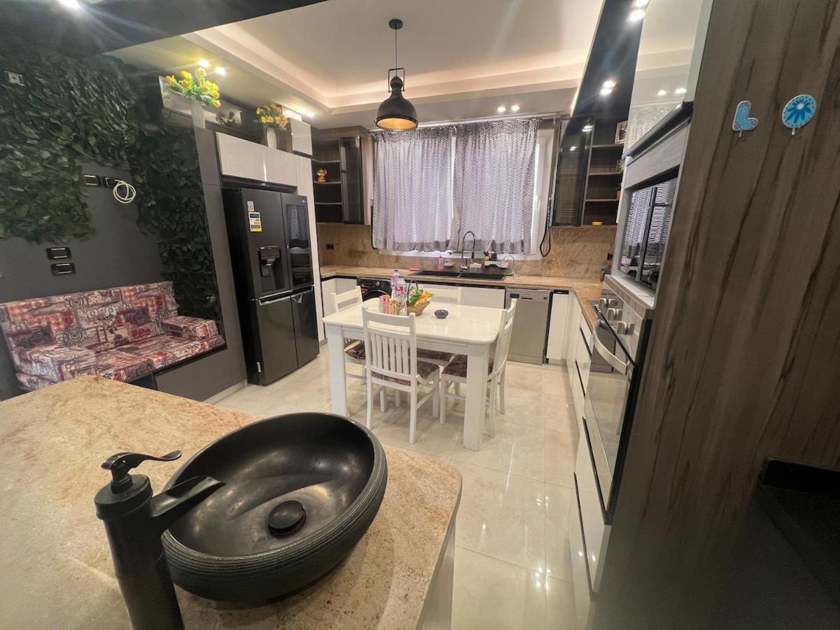 Villa Sky Star 130 *