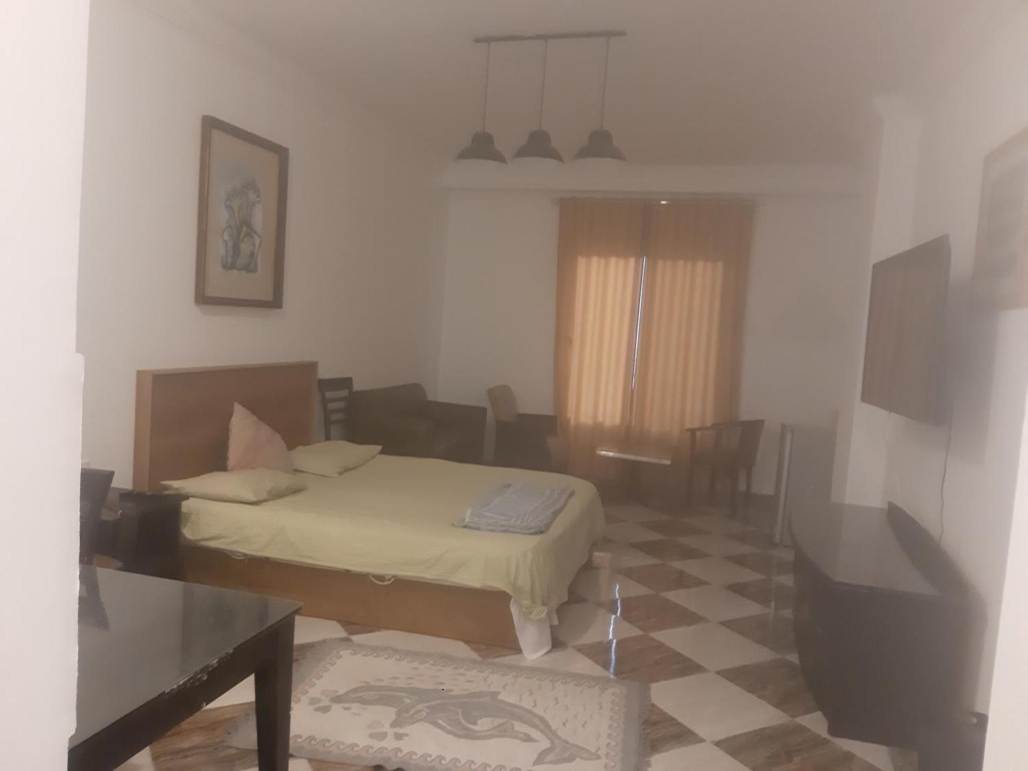 Downtown Near Gym Pool Shops Walking Distance From Entertainment And Shopping Apartment Hurghada